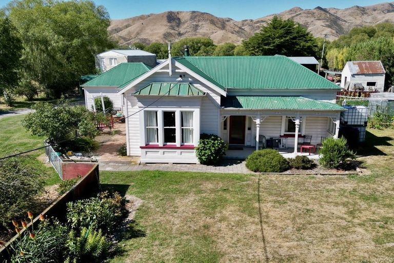 Photo of property in 5584 Kurow Duntroon Road, Kurow, 9498