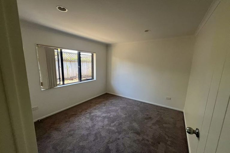Photo of property in 2 Deerfield Place, Flat Bush, Auckland, 2019