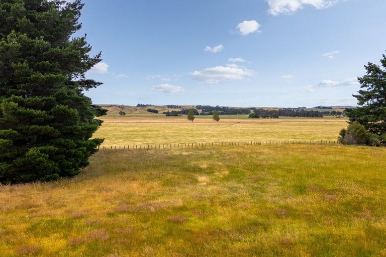 Photo of property in 17 Campbell Drive, Martinborough, 5711