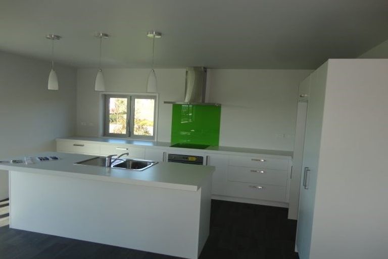 Photo of property in 300 Tauhara Ridge Drive, Richmond Heights, Taupo, 3330