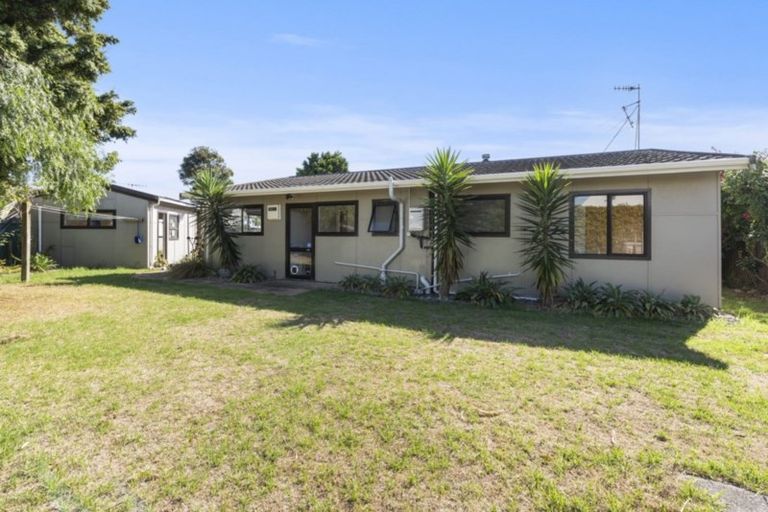 Photo of property in 24 Norfolk Crescent, Otaki Beach, Otaki, 5512