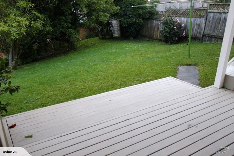 Photo of property in 21 Redfern Lane, Glenfield, Auckland, 0629