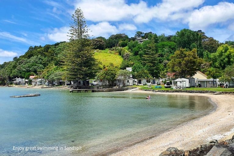 Photo of property in 1060 Sandspit Road, Sandspit, Warkworth, 0982