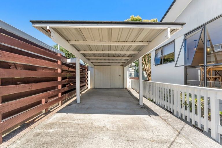 Photo of property in 3/58 Birkdale Road, Birkdale, Auckland, 0626