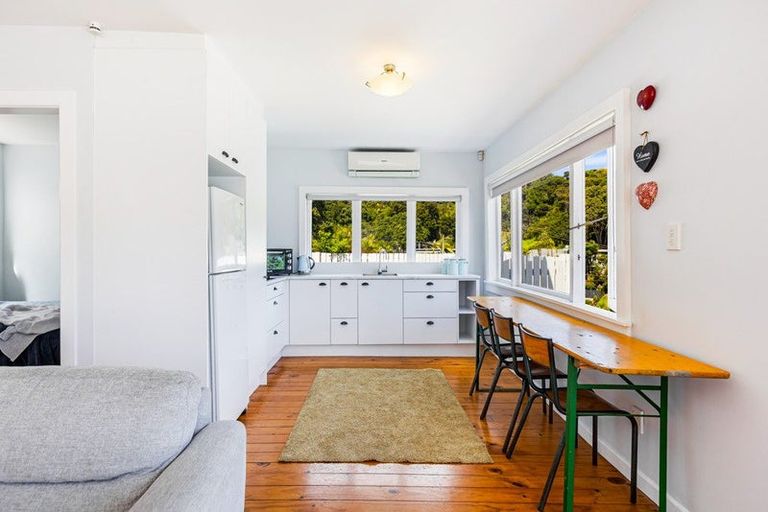 Photo of property in 18 Foster Avenue, Huia, Auckland, 0604