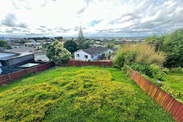 Photo of property in 30 Royal Road, Massey, Auckland, 0614