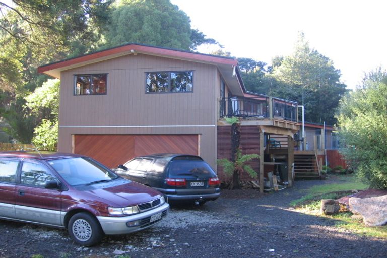 Photo of property in 14 Karen Road, Laingholm, Auckland, 0604