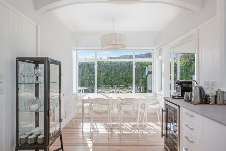 Photo of property in 13 Kohutuhutu Road, Raumati Beach, Paraparaumu, 5032