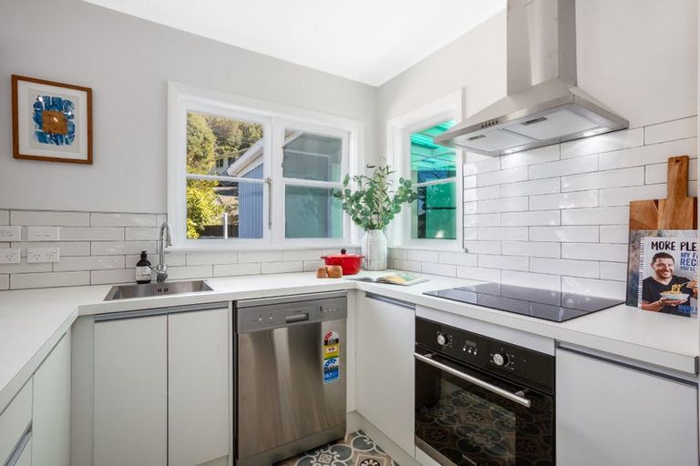 Photo of property in 87 Hair Street, Wainuiomata, Lower Hutt, 5014