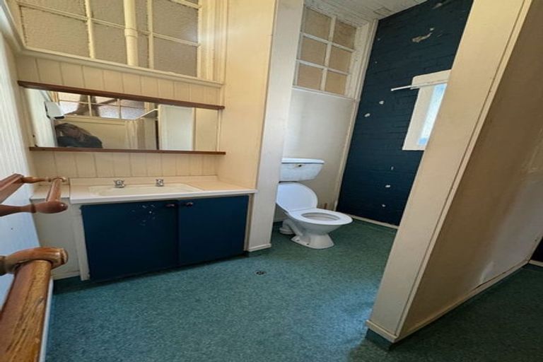Photo of property in 8 Vogel Street, Dunedin Central, Dunedin, 9016