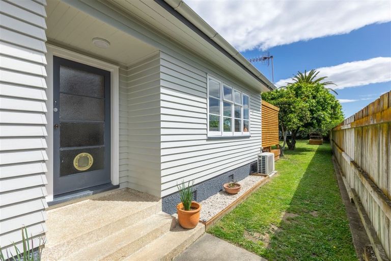 Photo of property in 5 Barker Road, Marewa, Napier, 4110