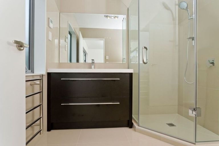 Photo of property in 62e Verran Road, Birkdale, Auckland, 0626