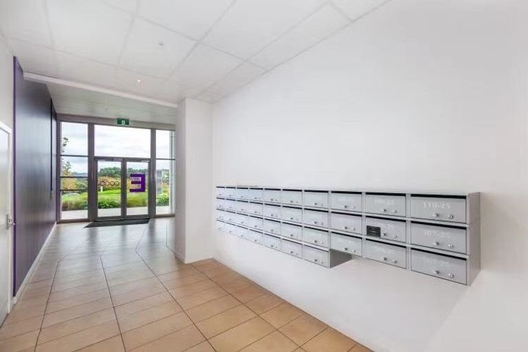 Photo of property in 604/27 Don Mckinnon Drive, Albany, Auckland, 0632