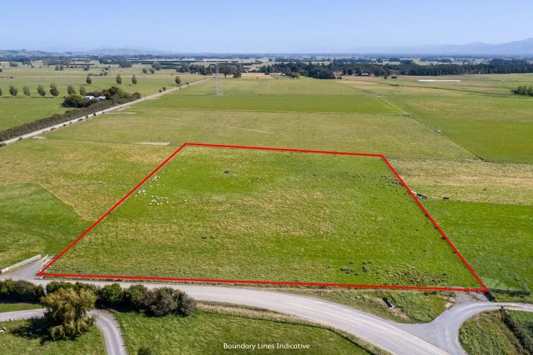 Photo of property in 445 Perrys Road, East Taratahi, Carterton, 5887