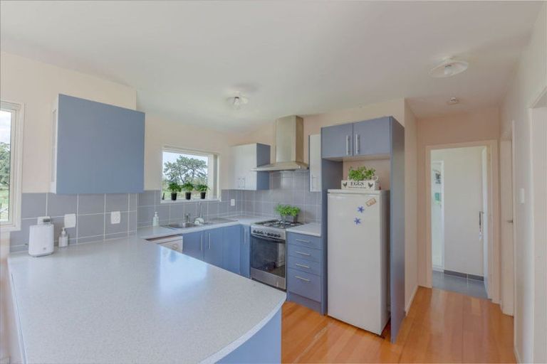 Photo of property in 37 Te Pua School Road, Helensville, 0875