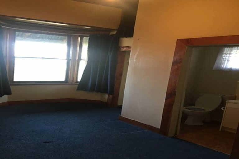 Photo of property in 44 Lombard Street, Palmerston North, 4410