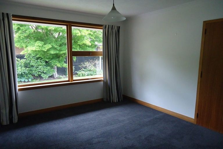 Photo of property in 9 Parkstone Avenue, Ilam, Christchurch, 8041