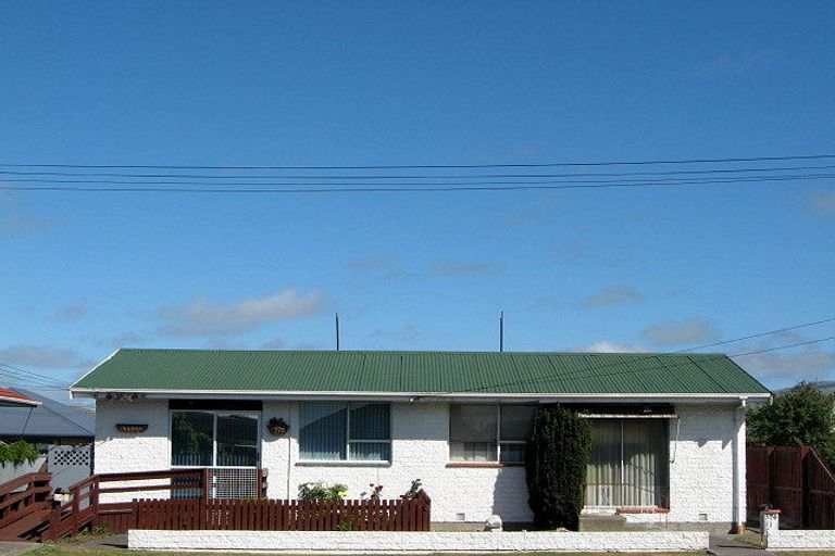 Photo of property in 1/374 Pages Road, Aranui, Christchurch, 8061