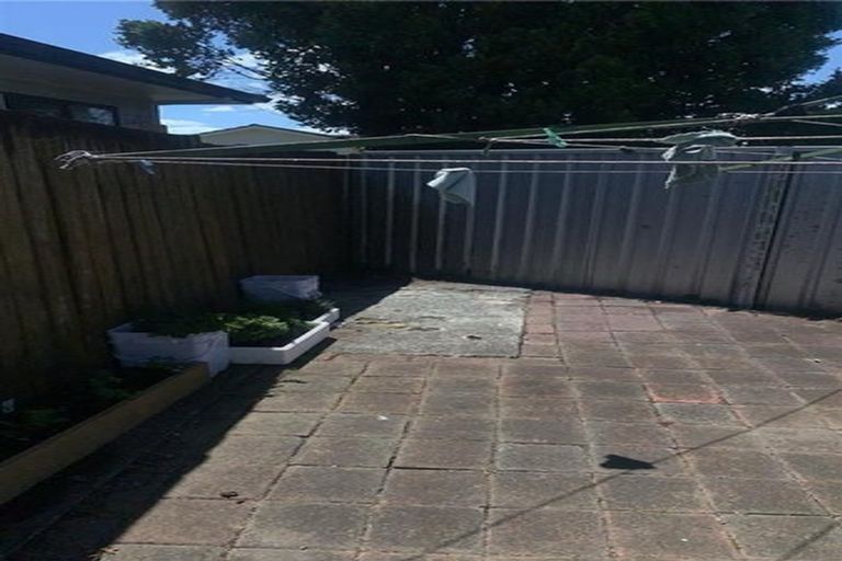 Photo of property in 6 Manapouri Place, Pakuranga Heights, Auckland, 2010