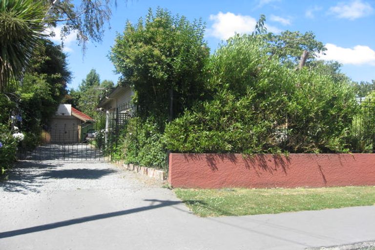 Photo of property in 8 Field Terrace, Upper Riccarton, Christchurch, 8041