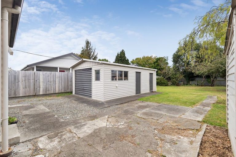 Photo of property in 49 Ihle Street, Terrace End, Palmerston North, 4410