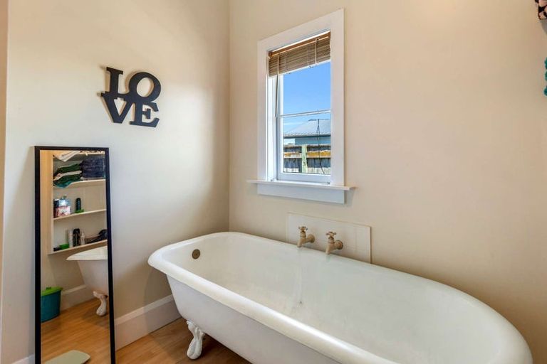 Photo of property in 75 Gonville Avenue, Gonville, Whanganui, 4501