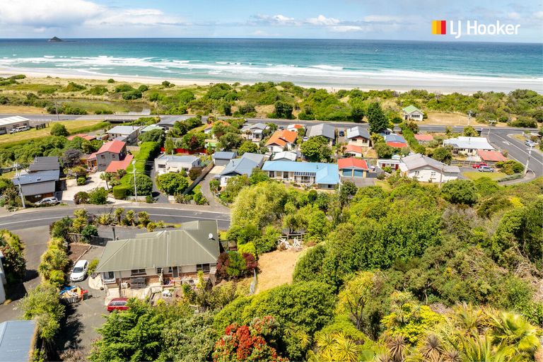 Photo of property in 10 Edna Street, Ocean View, Dunedin, 9035