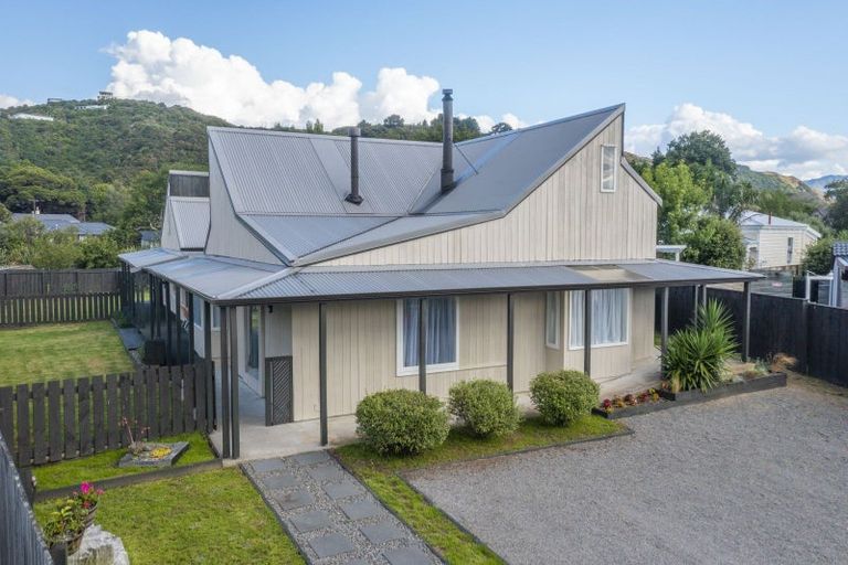 Photo of property in 12 Kew Grove, Raumati Beach, Paraparaumu, 5032
