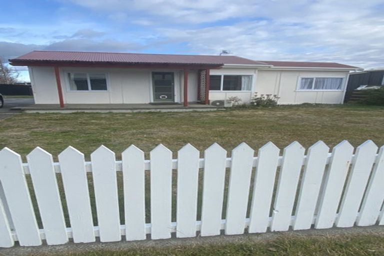 Photo of property in 16 Norton Street, Foxton Beach, Foxton, 4815