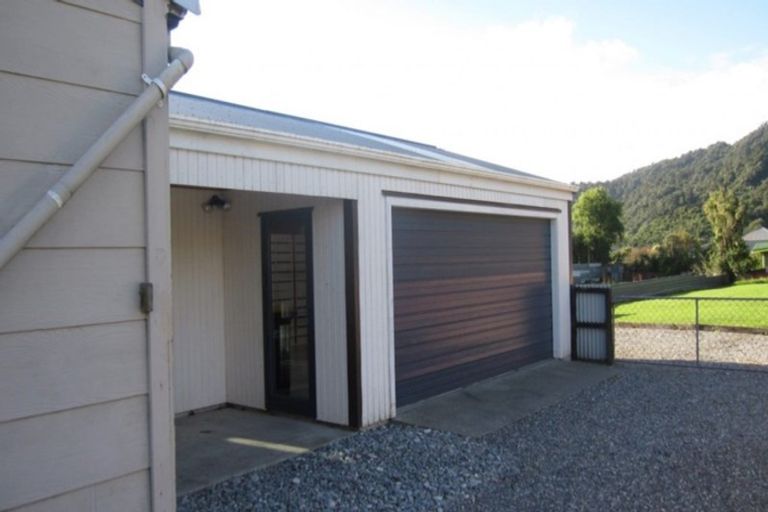 Photo of property in 105 Ward Street, Cobden, Greymouth, 7802
