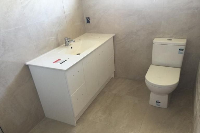 Photo of property in 18 Rutherglen Avenue, Ilam, Christchurch, 8041