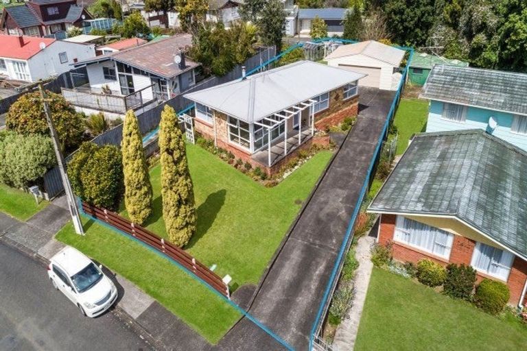 Photo of property in 64 Stonex Road, Papatoetoe, Auckland, 2025