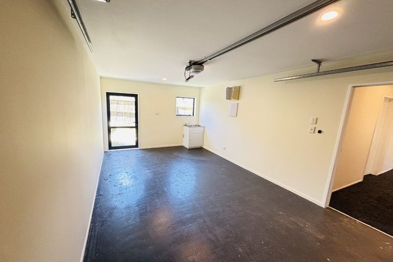 Photo of property in 7 Secretariat Place, Randwick Park, Auckland, 2105