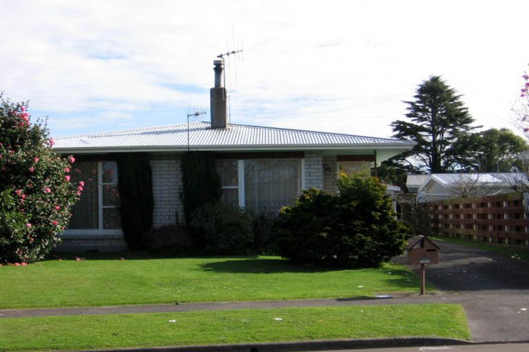 Photo of property in 8 Anaru Place, Awapuni, Palmerston North, 4412