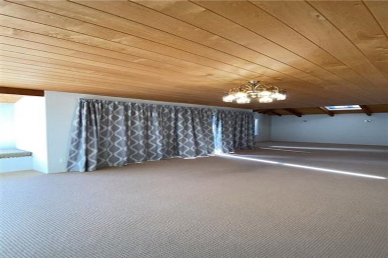 Photo of property in 240b Devonport Road, Tauranga, 3110