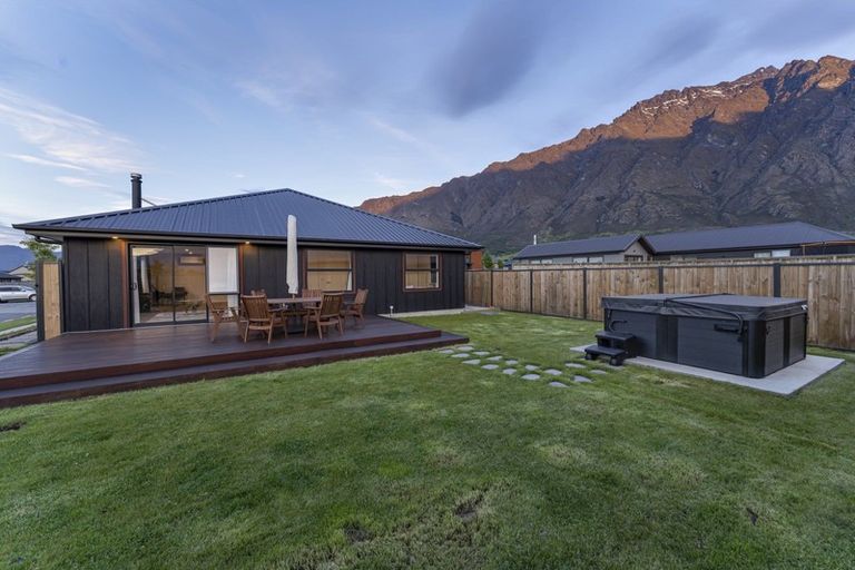 Photo of property in 77 Jack Hanley Drive, Jacks Point, Queenstown, 9371
