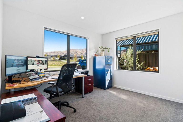 Photo of property in 75 Farrant Drive, Wanaka, 9305