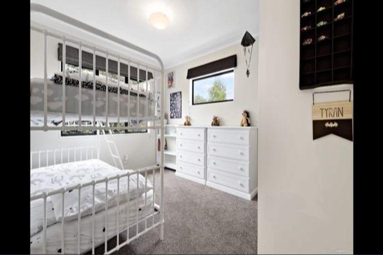 Photo of property in 18 The Glade North, Pukekohe, 2120