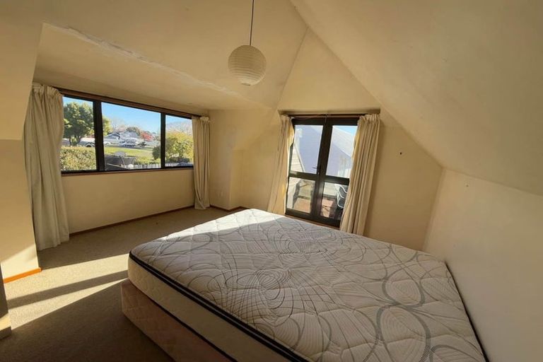 Photo of property in 82a Idris Road, Fendalton, Christchurch, 8052