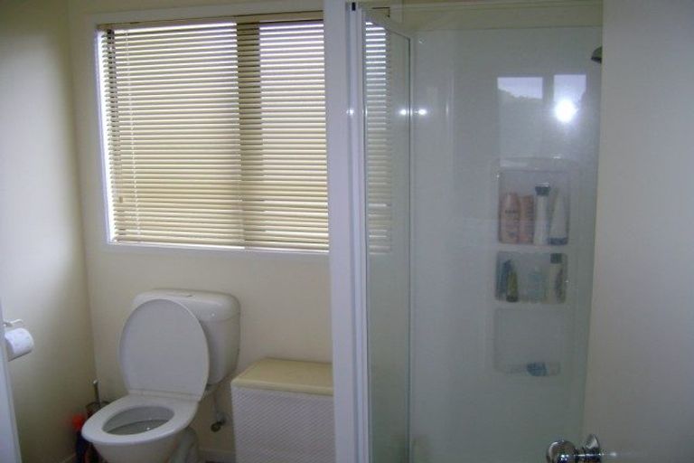 Photo of property in 7 Landsdowne Terrace, Karori, Wellington, 6012