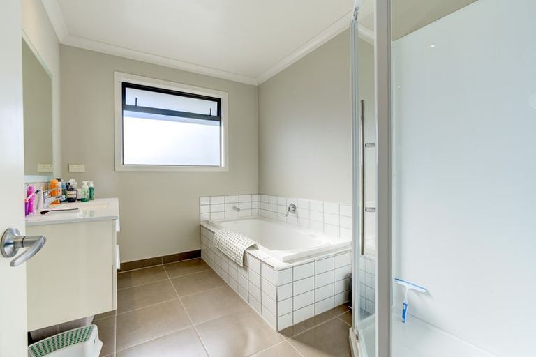 Photo of property in 1 Chesham Street, Rototuna North, Hamilton, 3210