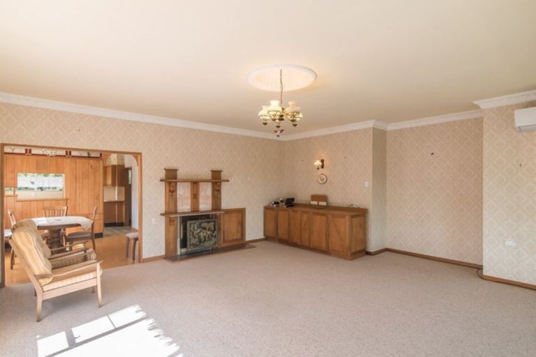 Photo of property in 14 Huia Street, Waikanae, 5036