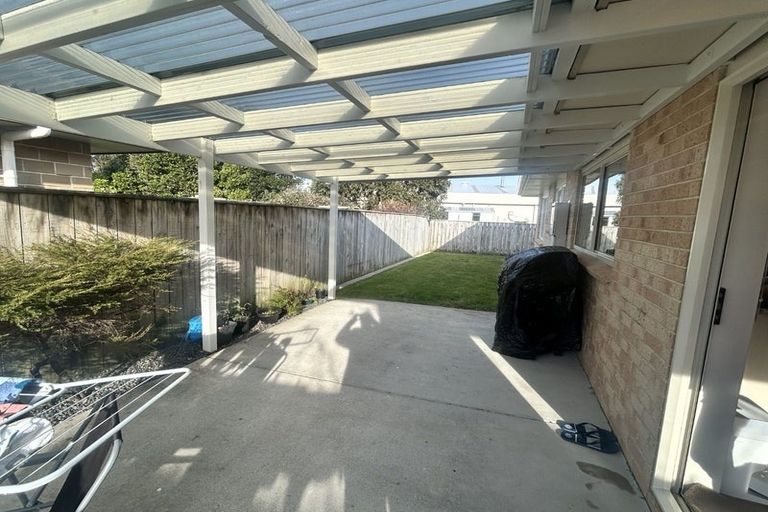Photo of property in 9a Gandalf Crescent, Paraparaumu, 5032