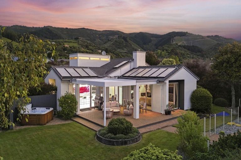 Photo of property in 2 Highfield Grove, Richmond, 7020