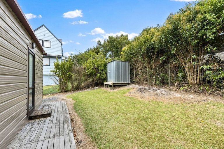 Photo of property in 5 Inca Place, Snells Beach, 0920