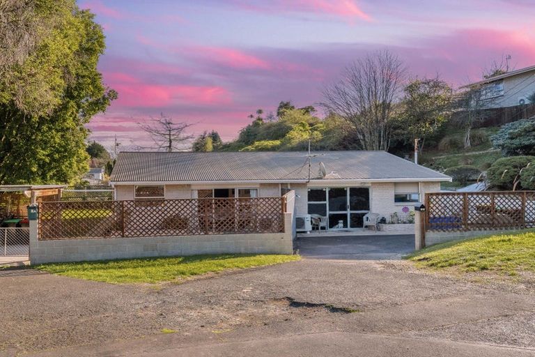 Photo of property in 2a Runciman Street, Green Island, Dunedin, 9018