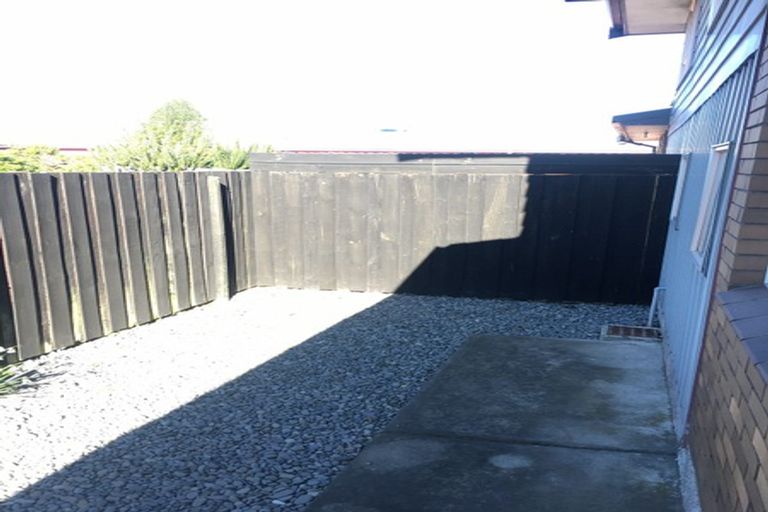 Photo of property in 2/404 Main North Road, Redwood, Christchurch, 8051