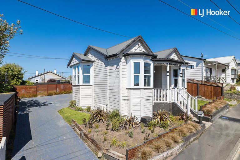Photo of property in 3 Blair Street, Kenmure, Dunedin, 9011