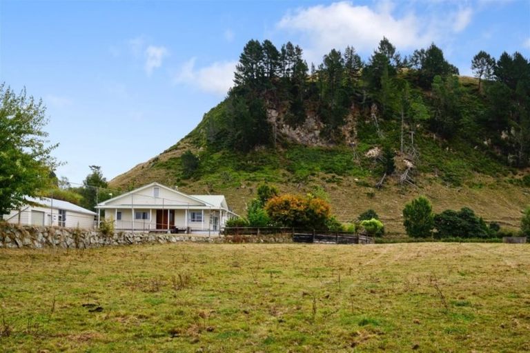 Photo of property in 115 Poutakataka Road, Ngakuru, Rotorua, 3077