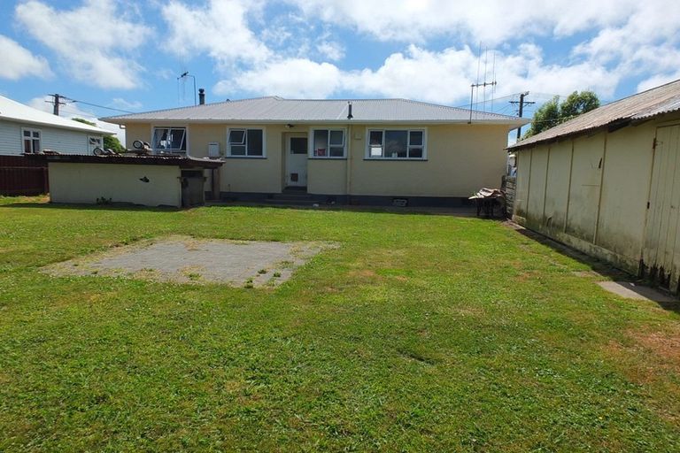 Photo of property in 11 Gladstone Street, Foxton, 4814